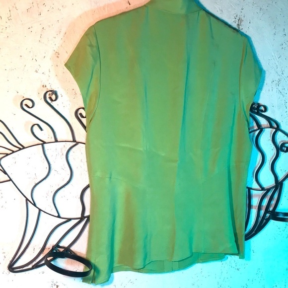 Jones New York Collection 🫒 Short Sleeve Button Down Blouse Sz 12 olive green - Picture 7 of 7